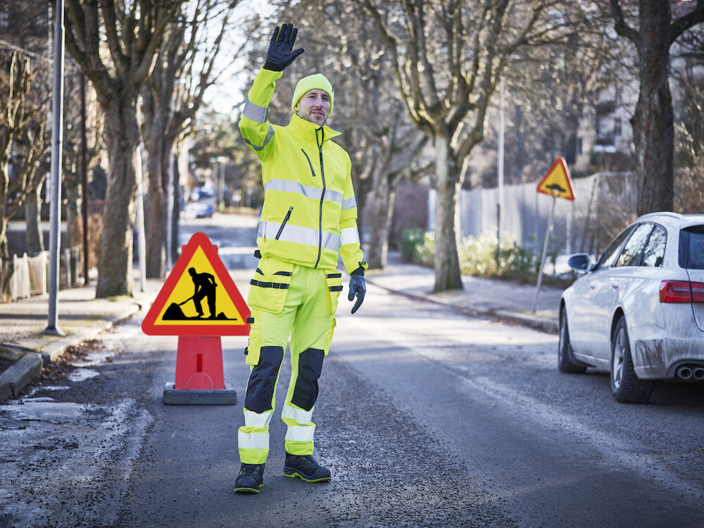 Jobman 1202 Hi-Vis Softshell Jacket